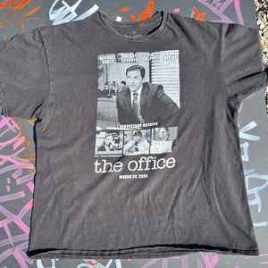 Vintage , the office t shirt , good condition, picture has small cracks